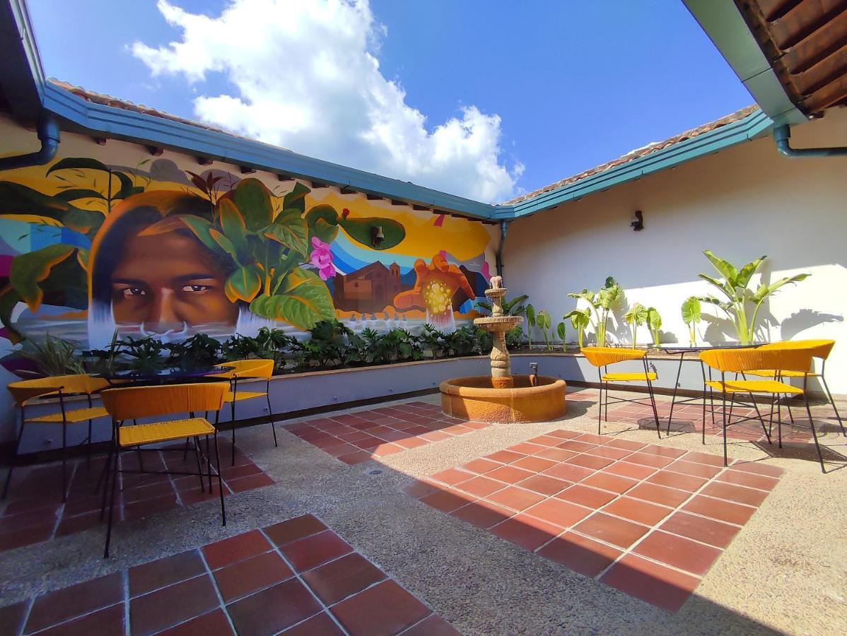 Trip Monkey Giron Hotel Exterior foto
