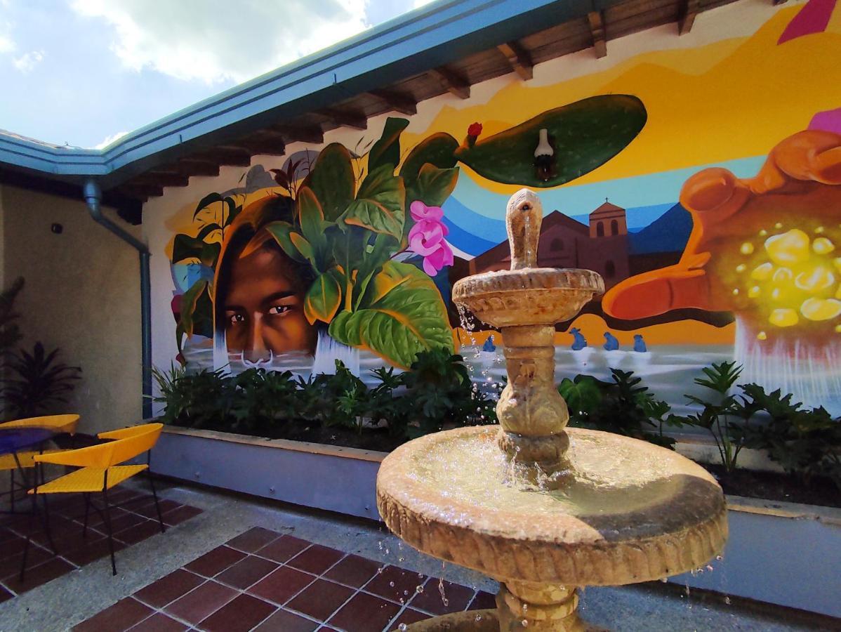 Trip Monkey Giron Hotel Exterior foto