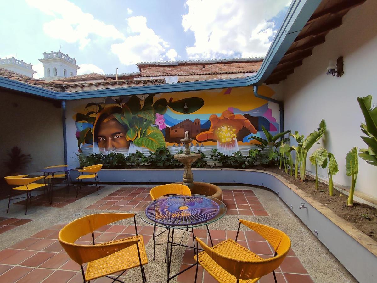 Trip Monkey Giron Hotel Exterior foto